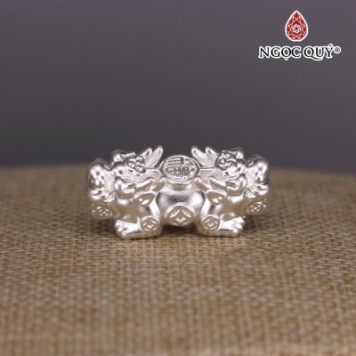 Charm bạc tỳ hưu hai đầu - Ngọc Quý Gemstones
