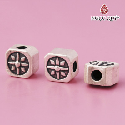 Charm bạc vuông họa tiết - Ngọc Quý Gemstones