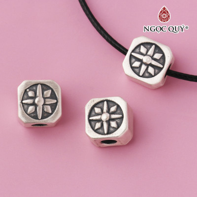 Charm bạc vuông họa tiết - Ngọc Quý Gemstones
