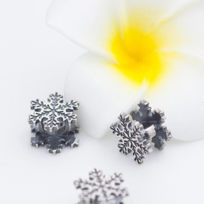 Combo 2 charm bạc hình hoa tuyết xỏ ngang - Ngọc Quý Gemstones