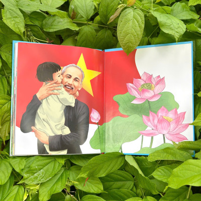 Sách - Bác Hồ Sáng Mãi Niềm Tin - ndbooks