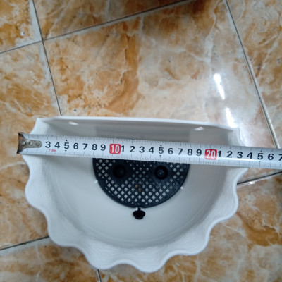 CHẬU TRỒNG CÂY ỐP TƯỜNG HÌNH BÁN NGUYỆT MÀU TRẮNG ( BỘ 10 CÁI )