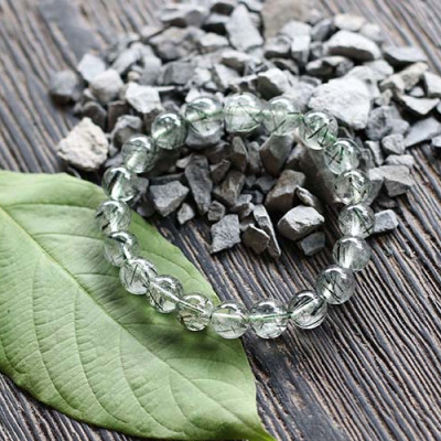 Vòng Thạch Anh Tóc Xanh Nhạt 8.5mm Ngọc Quý Gemstones VT116