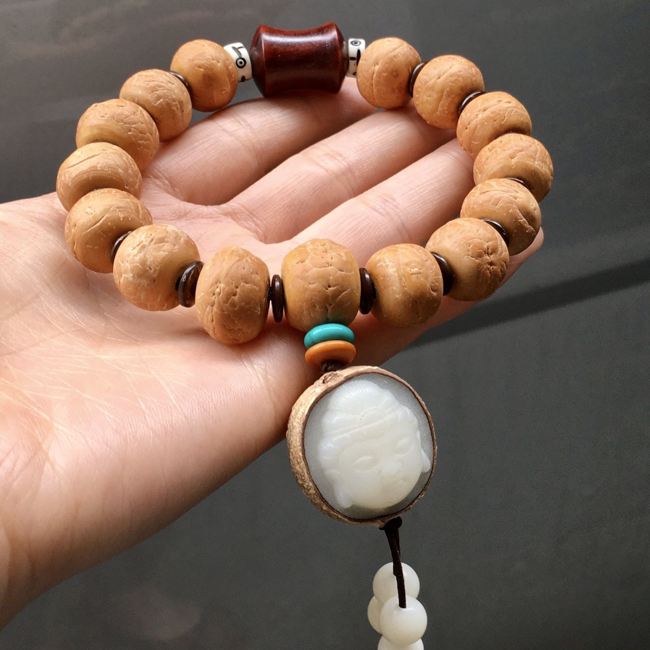 VÒNG TAY CHUỖI HẠT BỒ ĐỀ PHẬT NHÃN ( MẮT PHẬT ) VÀ BỒ ĐỀ BẠCH NGỌC TỰ NHIÊN NEPAL 12-13m