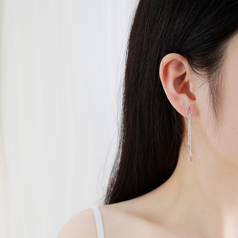 Đôi bông tai thiết kế hình tròn phẳng đầu- cuối không tương ứng