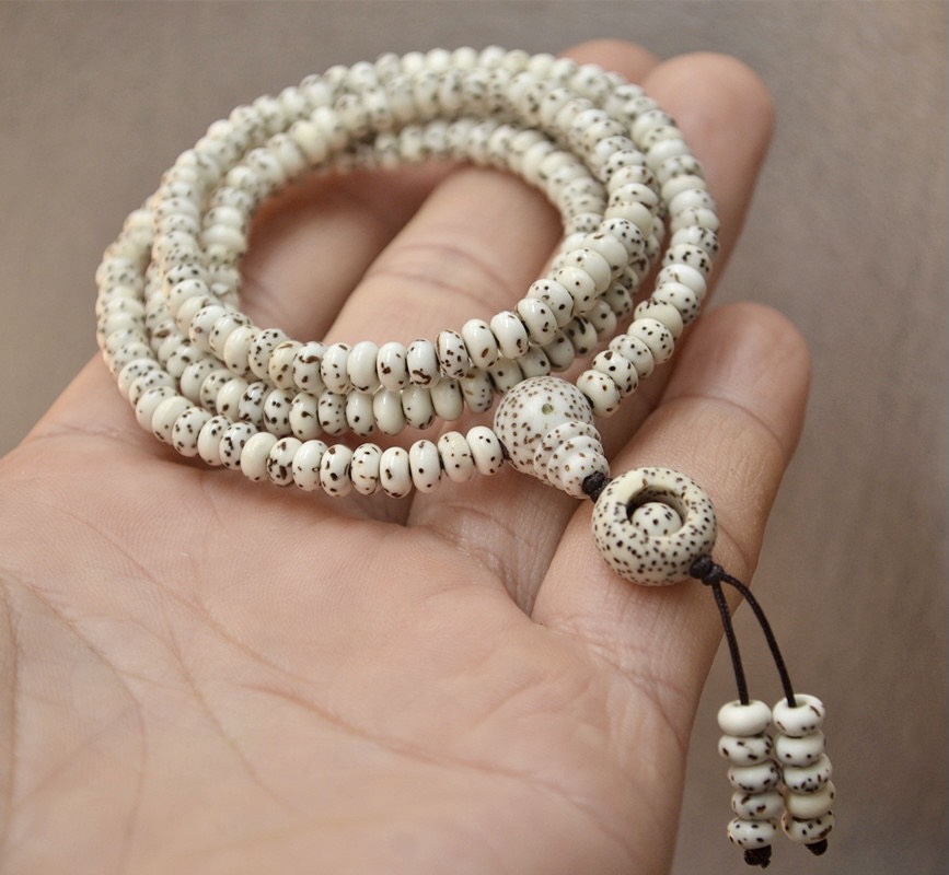 VÒNG TAY CHUỖI HẠT BỒ ĐỀ TINH NGUYỆT TỰ NHIÊN 5mm trắng