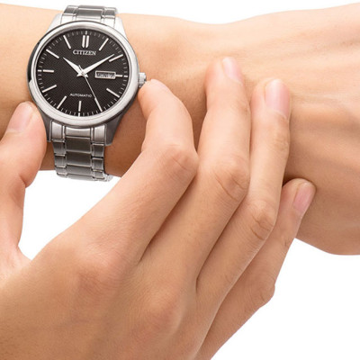 Đồng Hồ Nam Citizen Dây Thép Không Gỉ NH7520-56E - Mặt Đen (Sapphire)