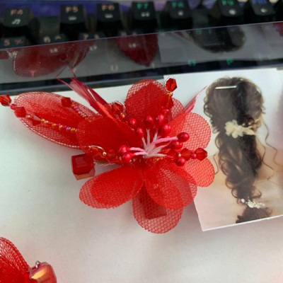 Mẫu cài tóc cô dâu đep