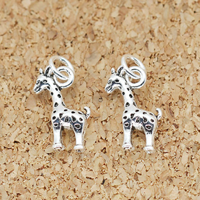 Combo 3 cái charm bạc hình hươu cao cổ treo - Ngọc Quý Gemstones