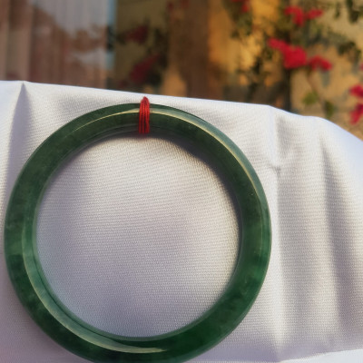 Vòng Cẩm Thạch Tự Nhiên Dầu Lý SỊN Sao 56mm x 8mm  màu Xanh Bóng Mịn Vân Bông Đậm Đẹp  Nữ mệnh thủy mộc hỏa 54kg - 64kg đeo ạ