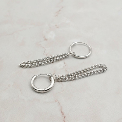 Bông tai xích soái ca xịn xò