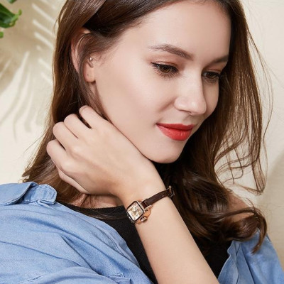 Đồng Hồ Nữ Julius Hàn Quốc JA-496C Dây Da Màu Nâu