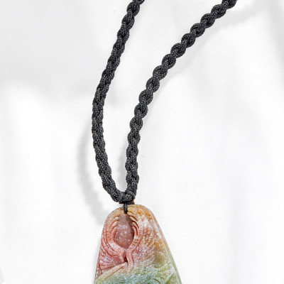 Mặt dây chuyền đại bàng đá chalcedony multi Ngọc Quý Gemstones