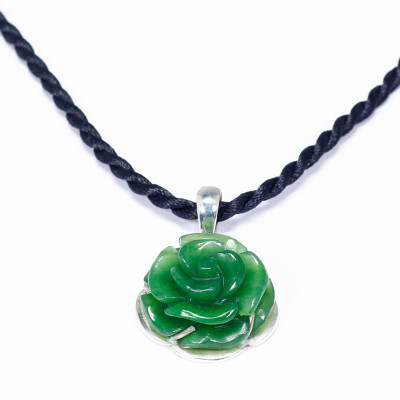 Mặt dây chuyền hoa mẫu đơn ngọc bích bọc bạc mệnh hỏa, mộc - Ngọc Quý Gemstones