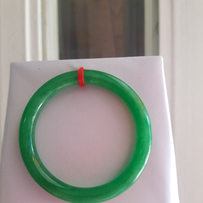 Vòng CẨM THẠCH Lý Đậm 48mm x dầy 7mm Vòng Màu Xanh Lý đậm đẹp nữ Tay nhỏ mệnh Mộc Hỏa Thủy hợp  đeo đẹp ạ Chất liệu đá cẩm thạch 35kg - 48kg ạ