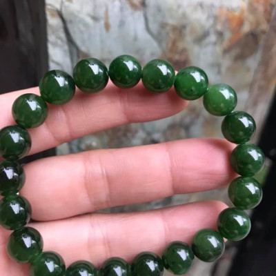 VÒNG TAY NỮ XANH HY VỌNG 9,5MM  ĐÁ NGỌC JADE HAY GỌI ĐÁ NGỌC BÍCH LOẠI ĐẸP XINH TAY  MỆNH MỘC HỎA ĐEO SANG 