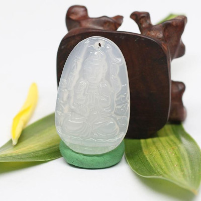 Mặt Dây Chuyền Phật Thiên Thủ Thiên Nhãn Đá Mã Não Trắng Ngọc Quý Gemstones TTTNMNT