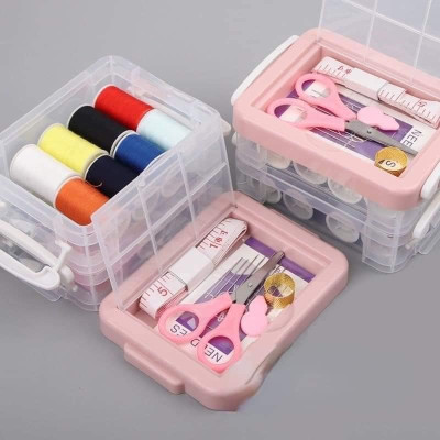 Bộ Hộp Kim Chỉ May Vá Đa Năng Gia Đình 3 Tầng Đa Năng- Kim Khâu, Chỉ, Kéo, Thước Dây, Đủ Size Màu Mini Giao Màu Ngẫu Nhiên