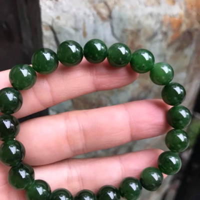 VÒNG TAY NỮ XANH HY VỌNG 9,5MM  ĐÁ NGỌC JADE HAY GỌI ĐÁ NGỌC BÍCH LOẠI ĐẸP XINH TAY  MỆNH MỘC HỎA ĐEO SANG 