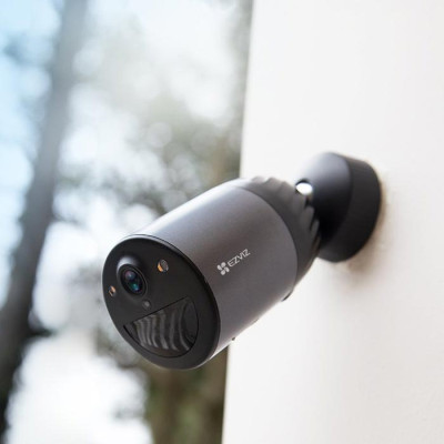 Camera IP ngoài trời Dùng Pin Sạc in EZVIZ CS-BC1C kèm pin mặt trời CS-CMT-Solar  Hàng Chính Hãng