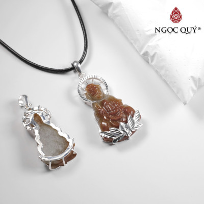 Mặt dây chuyền cẩm thạch huyết phật bà bọc bạc mệnh hỏa, mệnh thổ - Ngọc Quý Gemstones