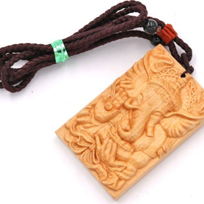 Vòng cổ mặt gỗ hoàng đàn khắc thần Ganesha MG97