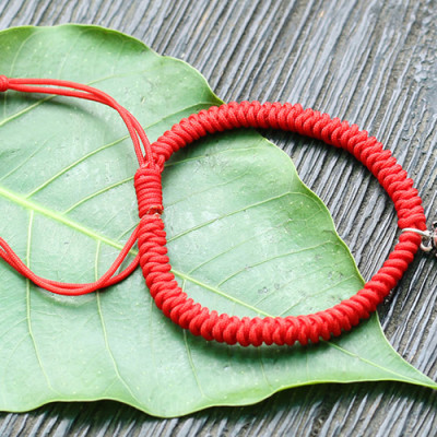 Vòng Kết Dây Đỏ Charm Mèo Thần Tài Bạc Ngọc Quý Gemstones GA2