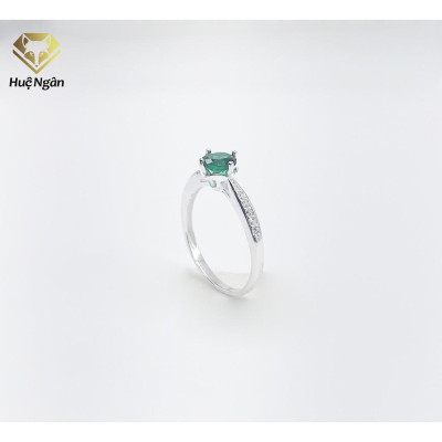 Nhẫn bạc 925 Huệ Ngân - 4 Chấu đính đá RR1270