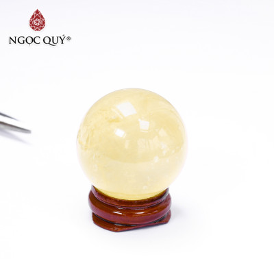 Quả cầu đá thạch vàng 39mm mệnh thổ, kim - Ngọc Quý Gemstones