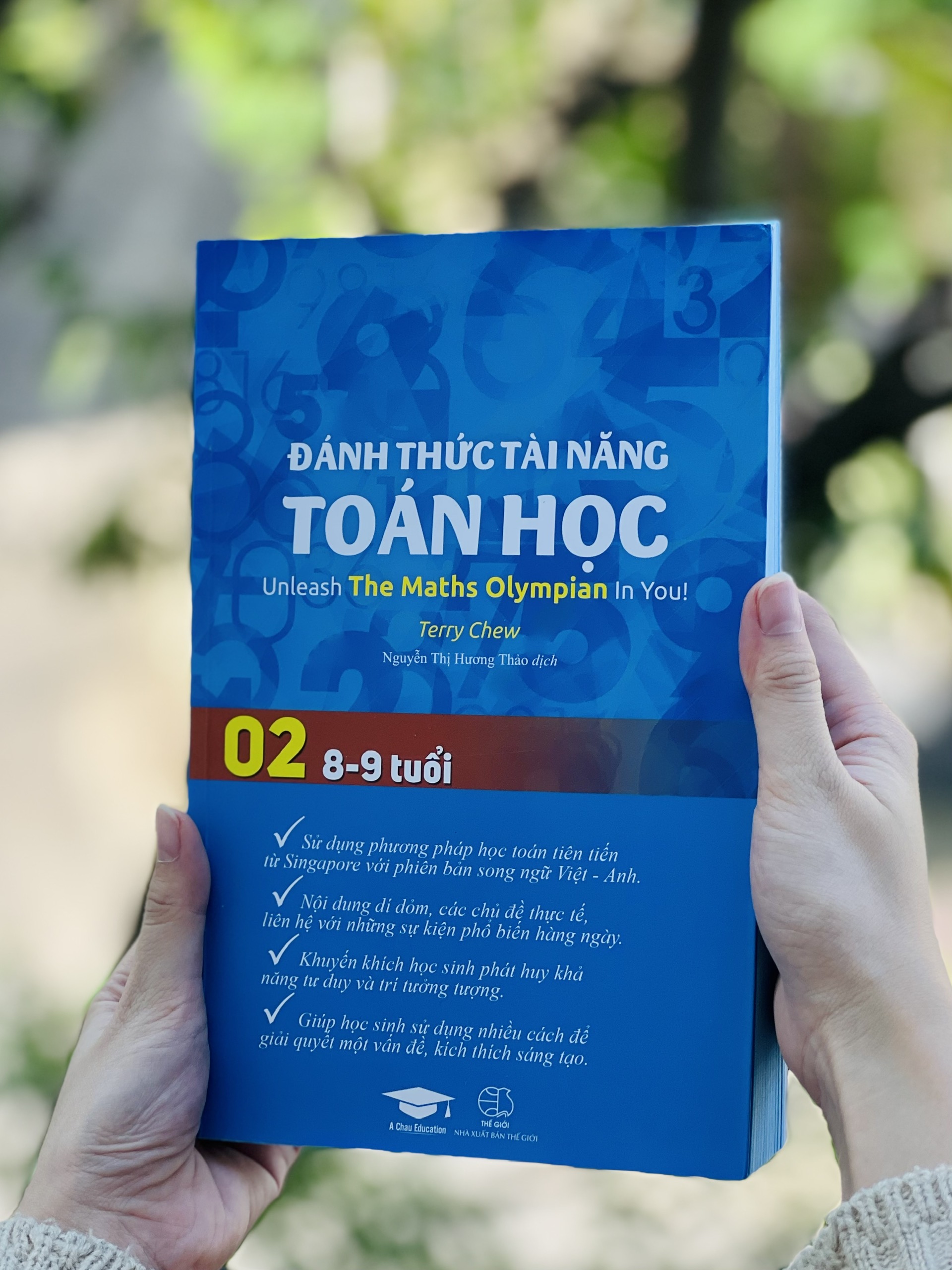 Combo 2 Cuốn Sách Đánh Thức Tài Năng Toán Học 1 và 2 - Sách Song Ngữ ( Việt – Anh) Giúp Trẻ Vừa Học Toán Vừa Ôn Luyện Tiếng Anh, Dành Cho Học Sinh Lớp 1 Đến Lớp 3