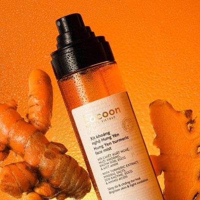 Xịt khoáng nghệ Hưng Yên Cocoon 130ml giúp sáng da và chống oxy hóa thuần chay