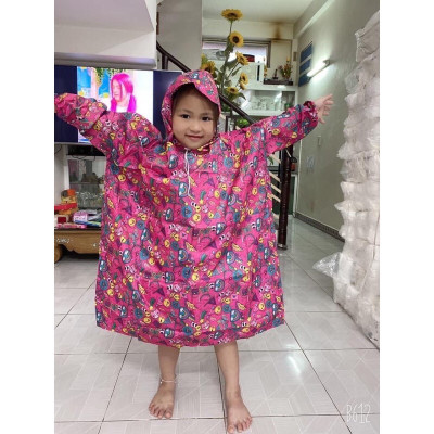 Áo mưa bít trẻ em từ 1 - 4 tuổi , vải dù chống thấm , họa tiết hoạt hình cute , kèm túi đựng xinh xắn , giao màu ngẫu nhiên