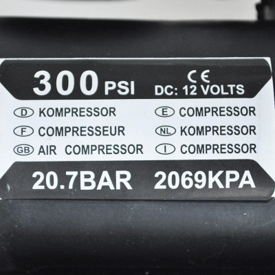 Máy Bơm Lốp Ô Tô / Xe Máy 12V 300Psi Có Đồng Hồ