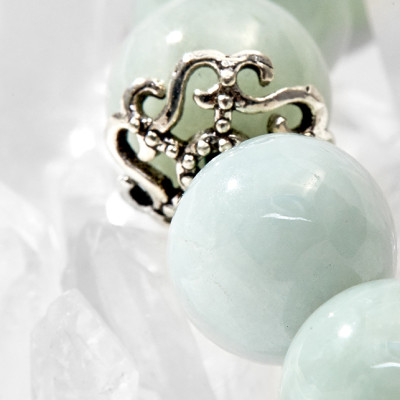 Vòng tay cẩm thạch phỉ thúy phối bướm bạc Ngọc Quý Gemstones