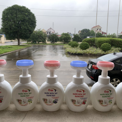 Nước Rửa Tay Tạo Bọt Cho Bé & GĐ Hình Bông Hoa, Hình Chân Gấu Dễ Thương OKi Clean Hương Táo Xanh 