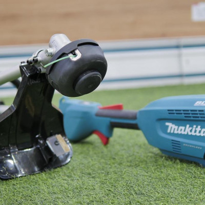 MÁY CẮT CỎ DÙNG PIN 18V 0.47KW MAKITA DUX18Z (KHÔNG KÈM PIN VÀ SẠC) - HÀNG CHÍNH HÃNG