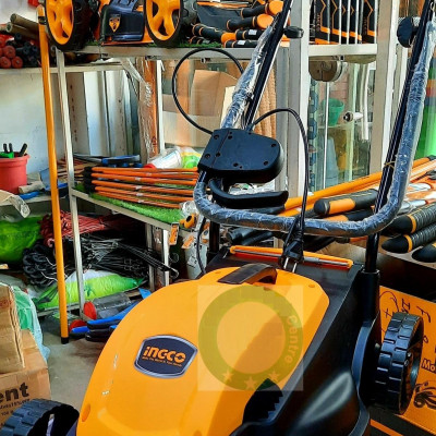 MÁY CẮT CỎ ĐẨY 1600W 380MM INGCO LM383- HÀNG CHÍNH HÃNG
