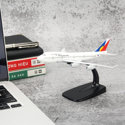Mô Hình Máy Bay Trưng Bày Boeing 747 Philippines Everfly (Trắng)