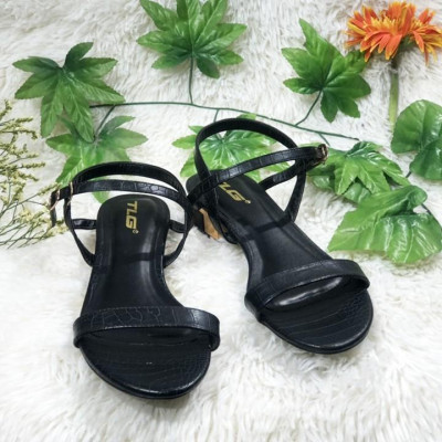 Sandal 3 phân vân cá sấu hot trend trẻ trung năng động 20830