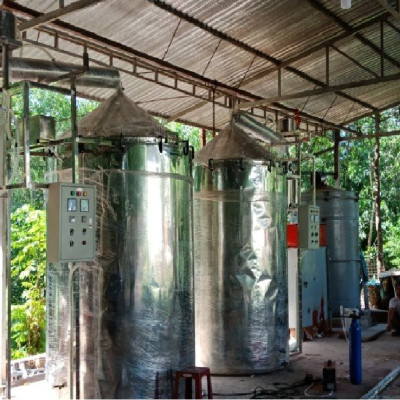 Tinh dầu hoa Ngũ Sắc (hoa cỏ hôi, hoa cứt lợn) 100ml Mộc Mây - tinh dầu nguyên chất từ thiên nhiên - Có kiểm định Bộ Y Tế, chất lượng và mùi hương vượt trội