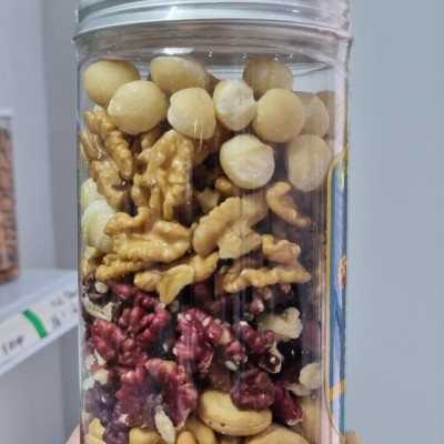 Hạt mix 5 loại hạt dinh dưỡng ( Hạt macca, quả óc chó vàng, quả óc chó đỏ, hạnh nhân, hạt điều )